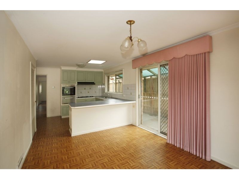 13 County Drive, Berwick VIC 3806