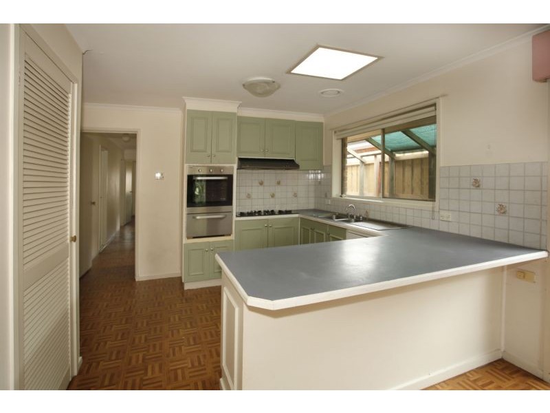 13 County Drive, Berwick VIC 3806