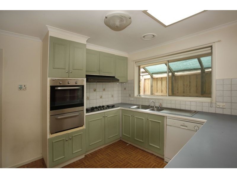 13 County Drive, Berwick VIC 3806