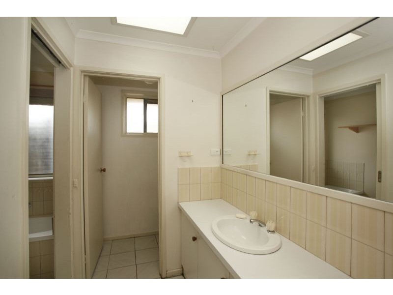 13 County Drive, Berwick VIC 3806