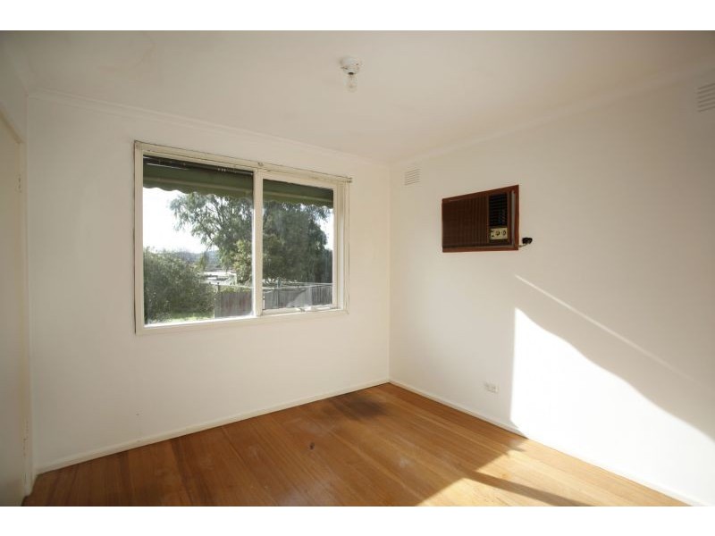 35 Fountain Drive, Narre Warren VIC 3805