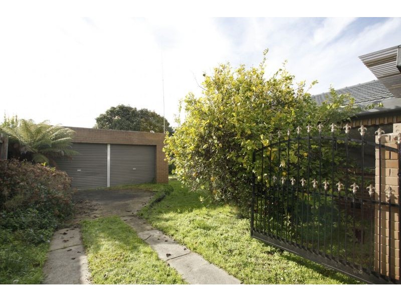 35 Fountain Drive, Narre Warren VIC 3805