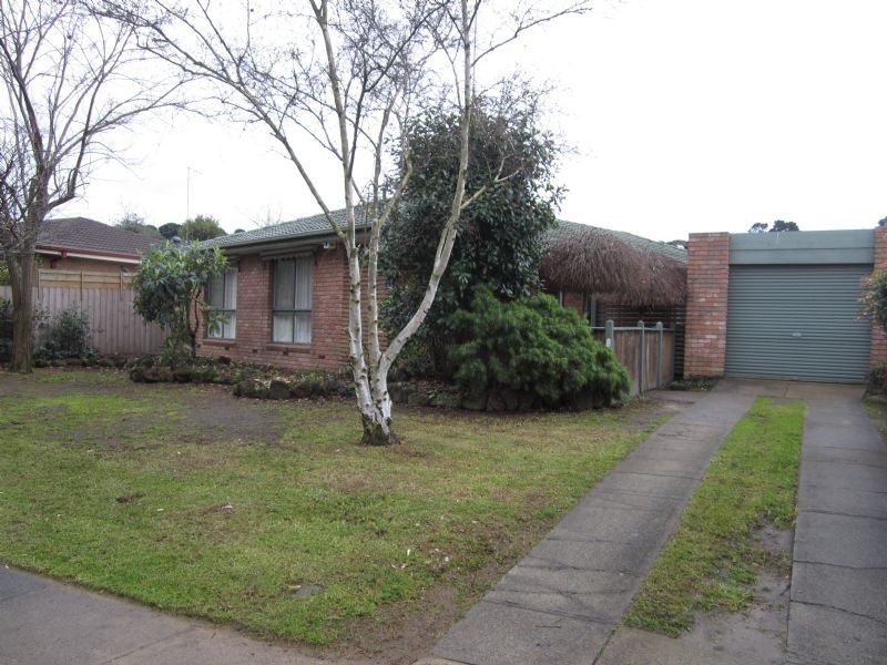 16 Mansfield Street, Berwick VIC 3806