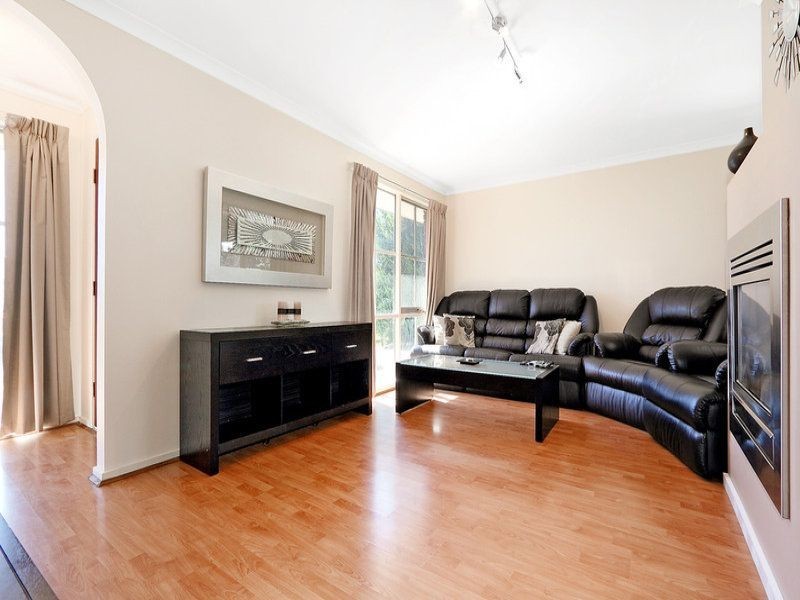 2 Janos Close, Narre Warren VIC 3805