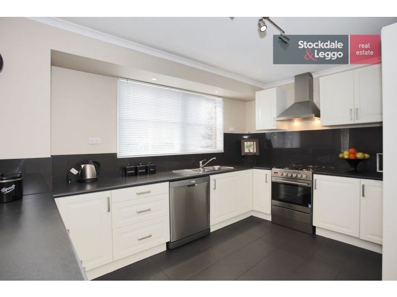 31 Sarah Place, Hampton Park VIC 3976