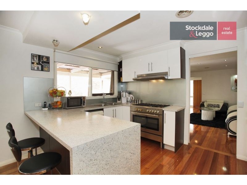 24 Justin Circuit, Hampton Park VIC 3976