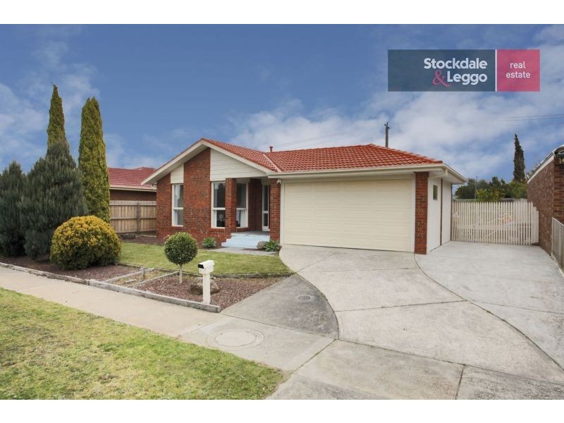 24 Justin Circuit, Hampton Park VIC 3976