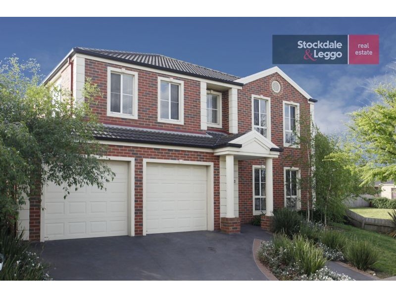 2 Pevensey Drive, Narre Warren South VIC 3805