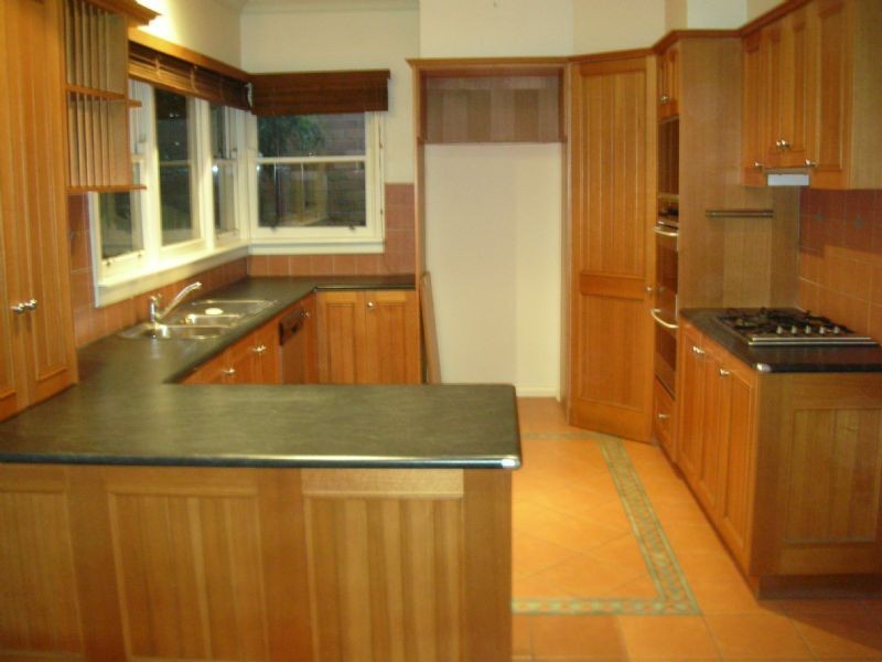 Geelong West VIC 3218