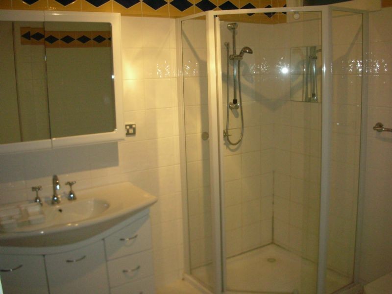 Geelong West VIC 3218