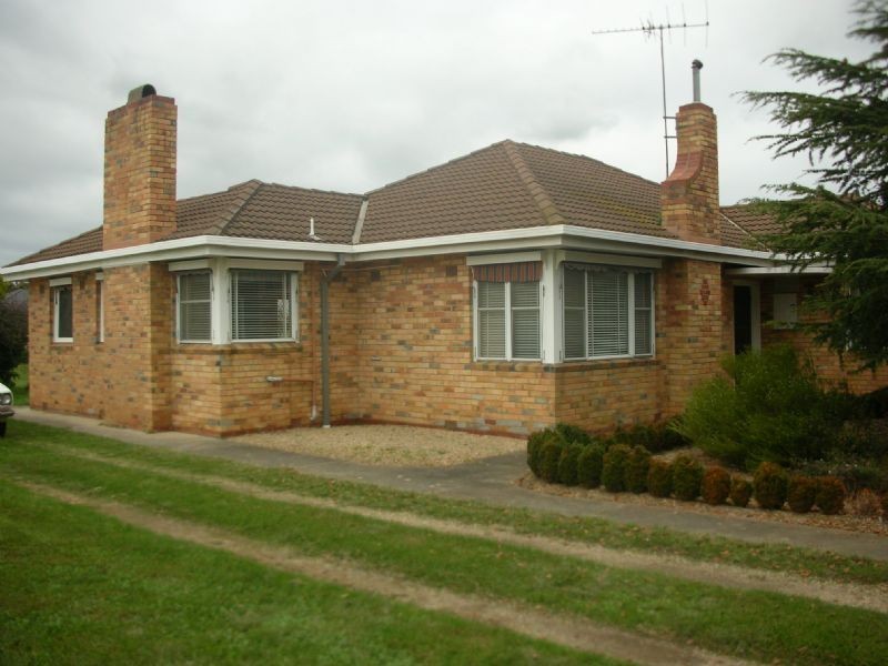 Lara VIC 3212