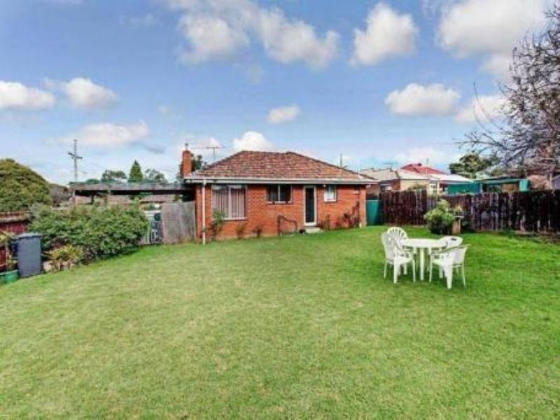 2 Leslie Street, Thomastown VIC 3074