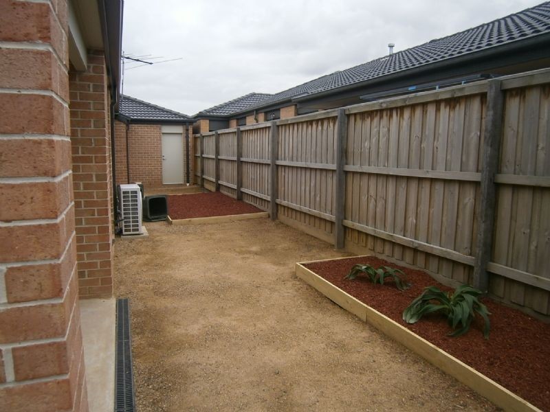 35 Ardenal Crescent, Lalor VIC 3075