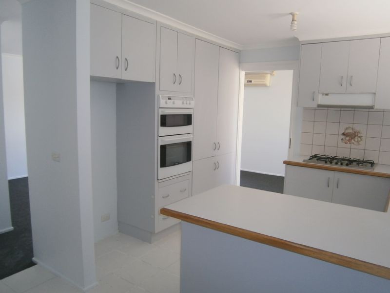 5 St Austell Court, Craigieburn VIC 3064