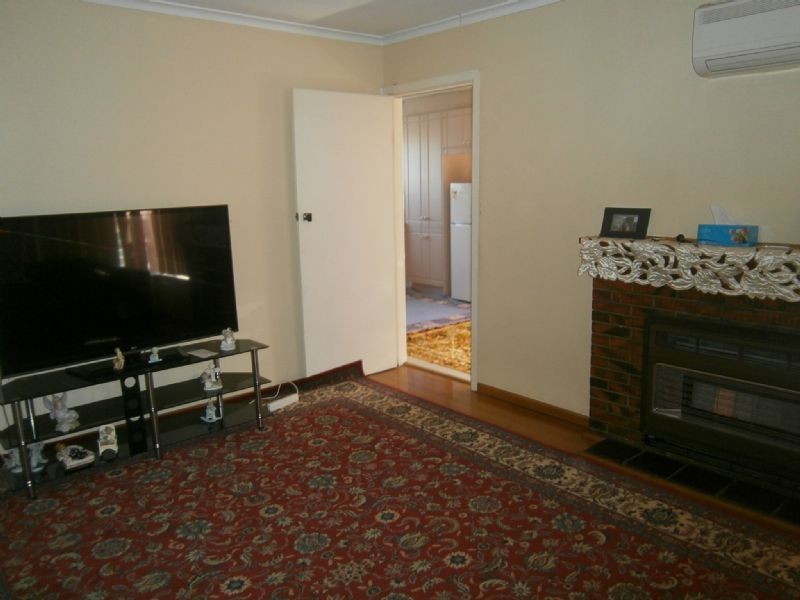 9 Queen Street, Lalor VIC 3075