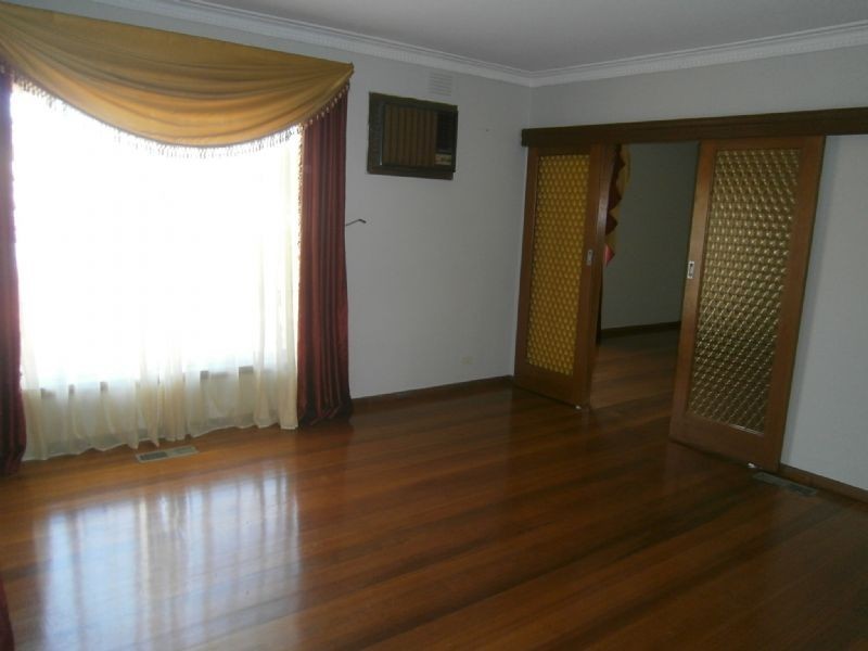 113 Kingsway Drive, Lalor VIC 3075