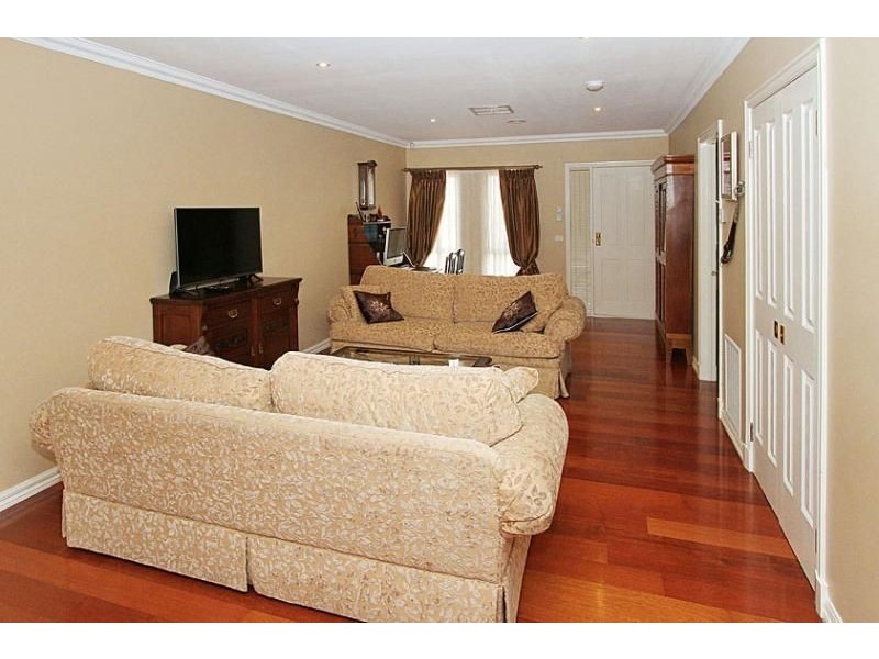 7/4 Spring Street, Thomastown VIC 3074