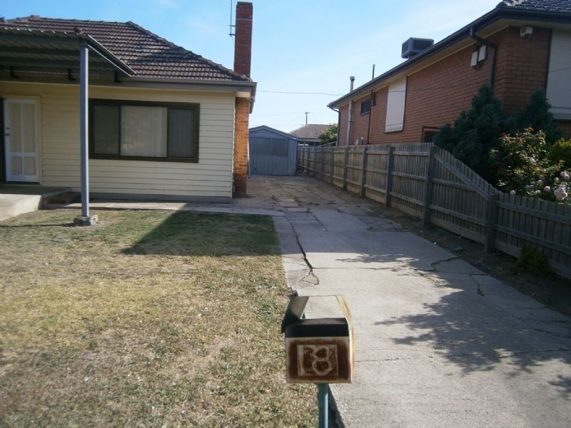 18 Howell Street, Lalor VIC 3075