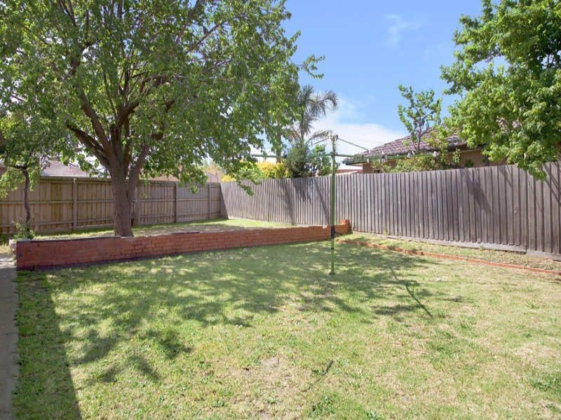 8  Stephen Court, Thomastown VIC 3074