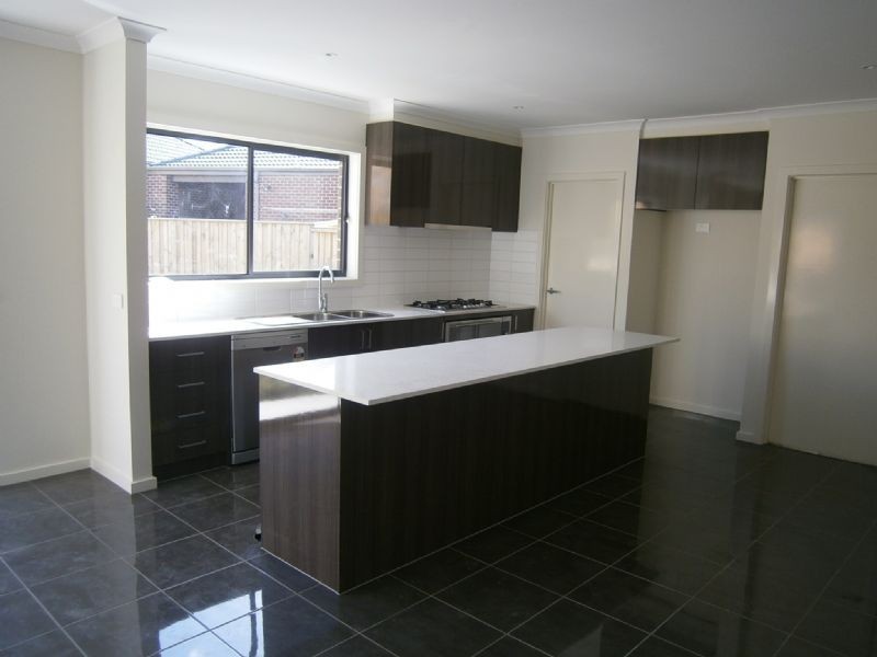 39 Tripani Avenue, Lalor VIC 3075