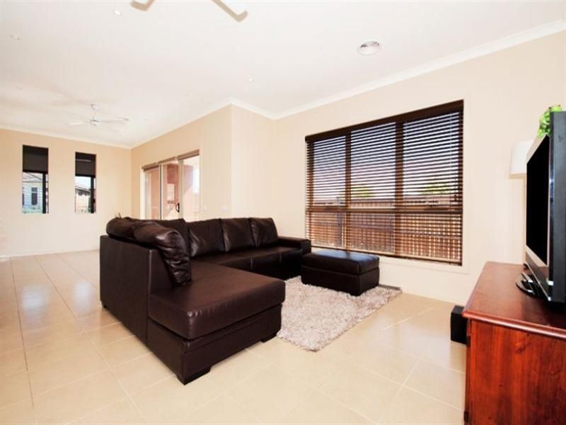 18 Lapis Chase, Epping VIC 3076