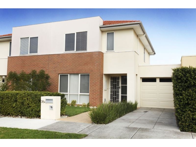 Taylors Lakes VIC 3038