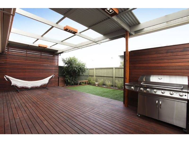 Taylors Lakes VIC 3038