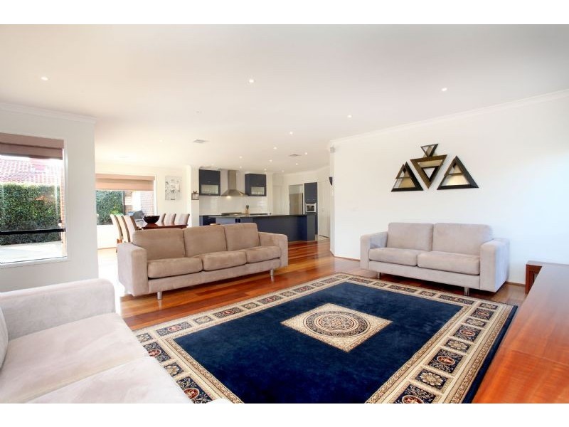 Taylors Lakes VIC 3038