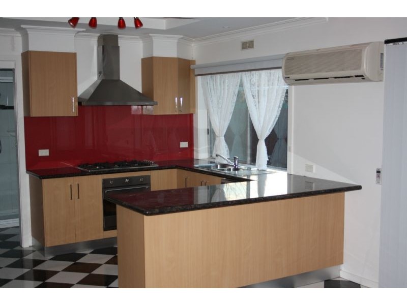 Avondale Heights VIC 3034