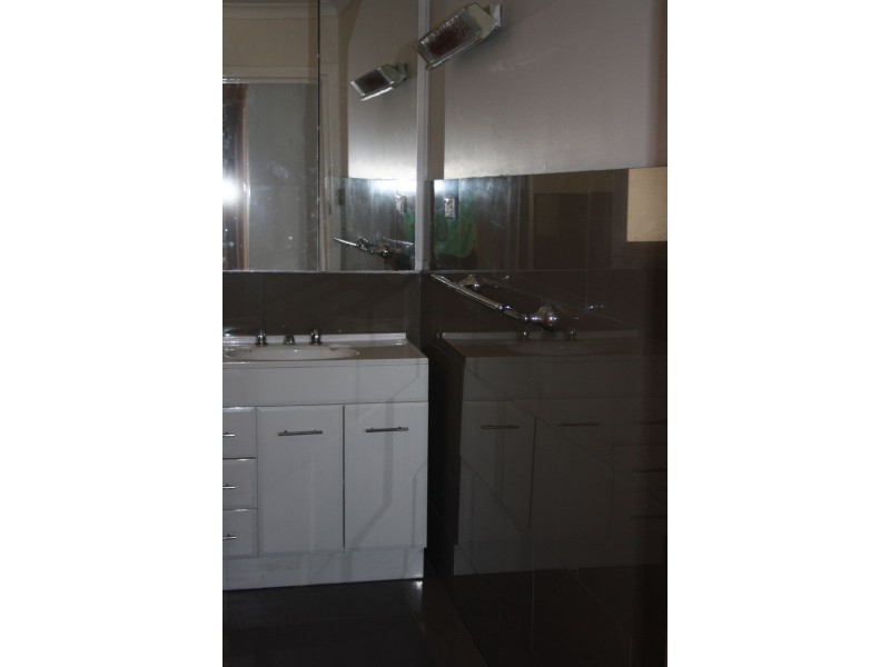 Avondale Heights VIC 3034