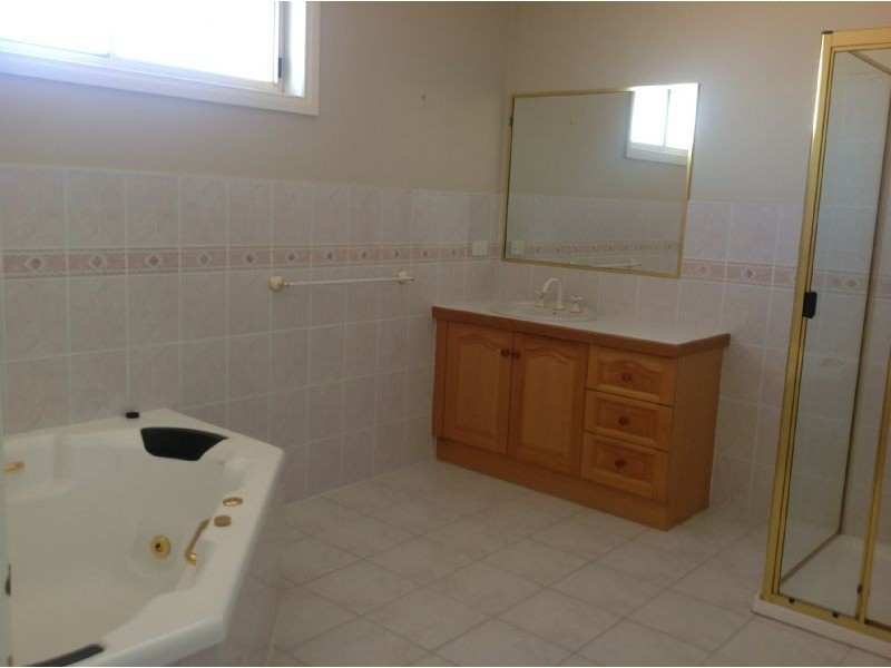 Keilor East VIC 3033