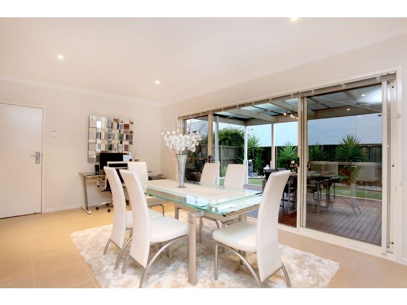 Taylors Lakes VIC 3038