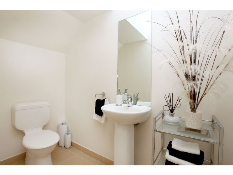 Taylors Lakes VIC 3038