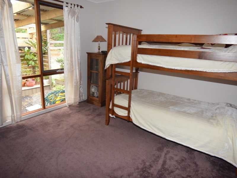 Anderson VIC 3995