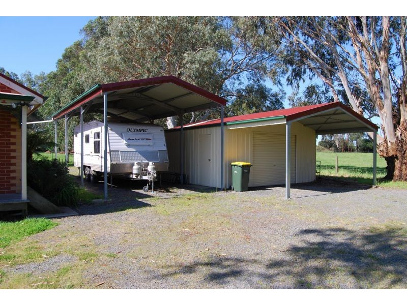 Wattle Bank VIC 3995