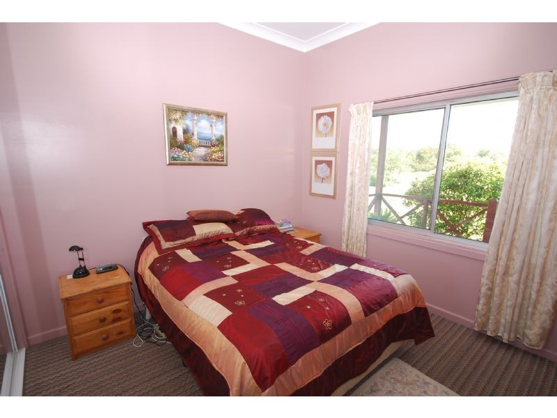 Wattle Bank VIC 3995