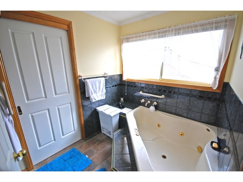 9 Wallace Street, Wonthaggi VIC 3995