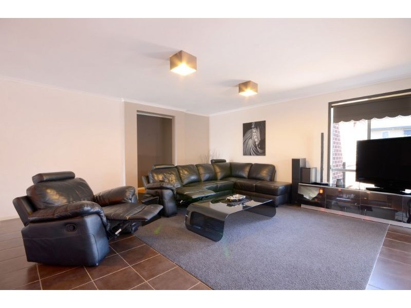 61 Oxford Way, Wonthaggi VIC 3995