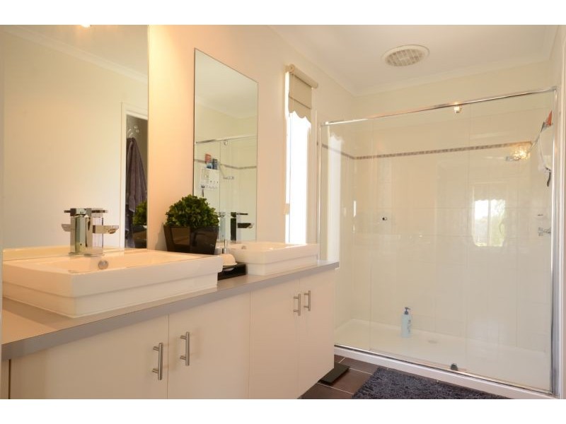 61 Oxford Way, Wonthaggi VIC 3995