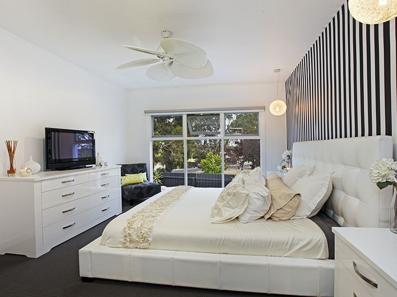 2 Edgecombe Street, Hamlyn Heights VIC 3215