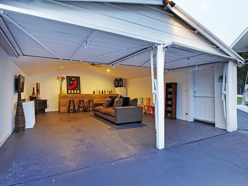 2 Edgecombe Street, Hamlyn Heights VIC 3215