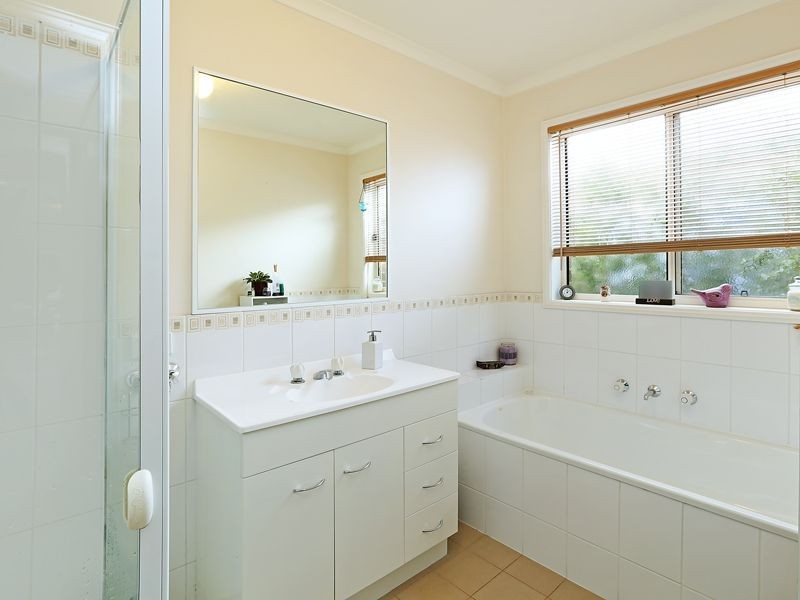 Lovely Banks VIC 3221