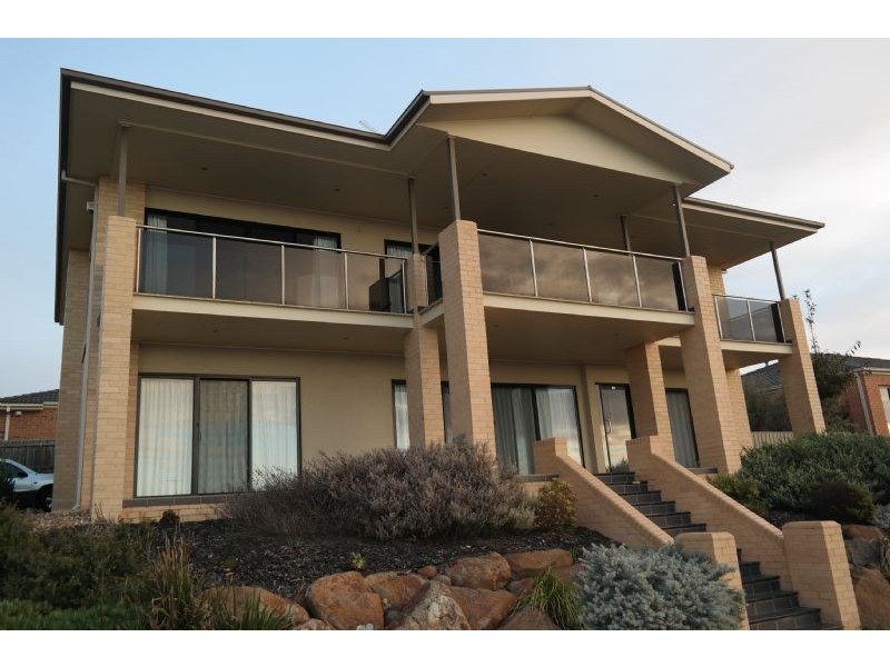 67 Leigh Road, Highton VIC 3216