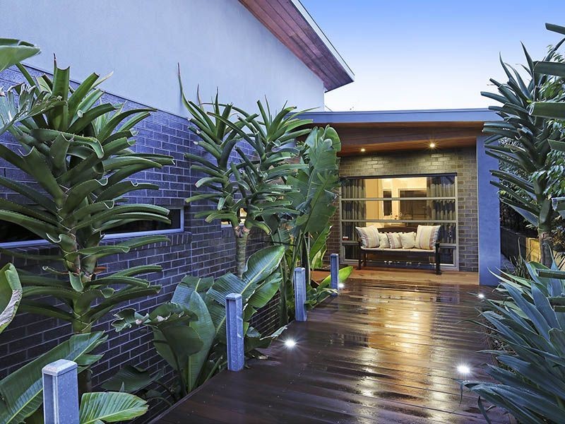 29 Molesworth Drive, Highton VIC 3216