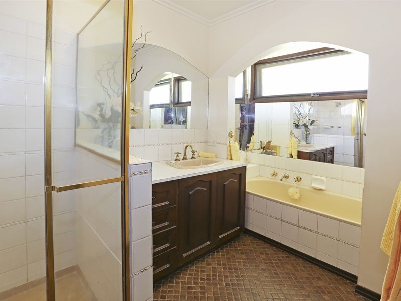 7 Sussex Court, Grovedale VIC 3216