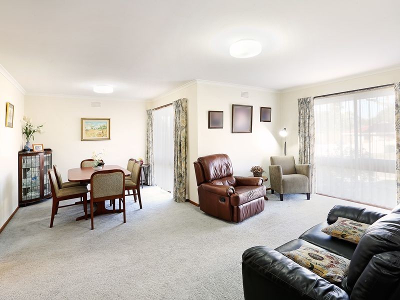 9 Polwarth Crescent, Belmont VIC 3216