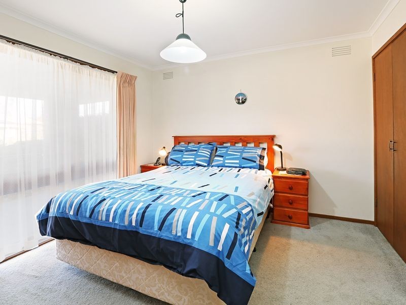 9 Polwarth Crescent, Belmont VIC 3216