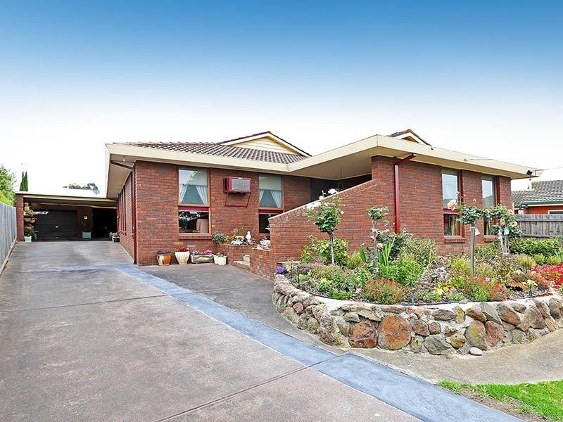 4 Raydon Court, Grovedale VIC 3216