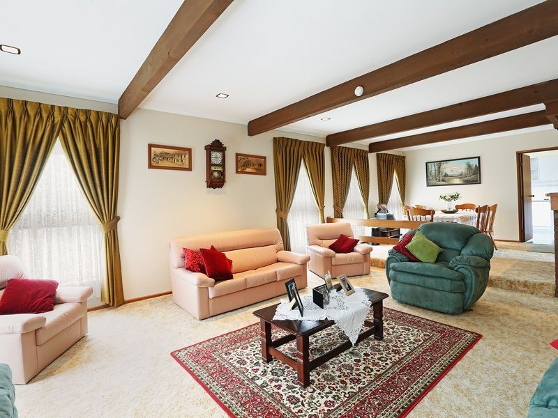 4 Raydon Court, Grovedale VIC 3216