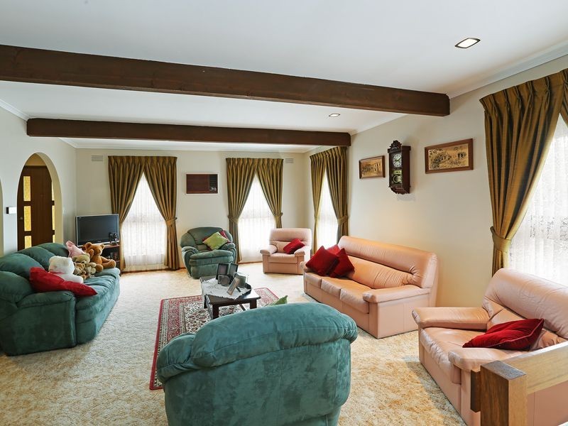 4 Raydon Court, Grovedale VIC 3216